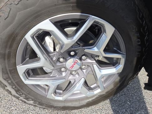 Used 2023 GMC Sierra 1500 SLT w/ SLT Premium Package image 14