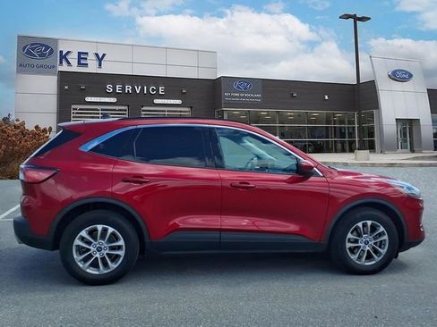Used 2021 Ford Escape SE w/ Convenience Package AWD/4WD image 4