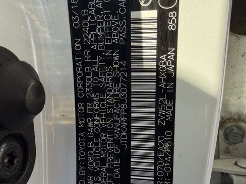 Used 2018 Toyota Prius Prime Premium image 24