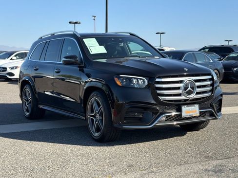 Certified 2024 Mercedes-Benz GLS 450 4MATIC image 4