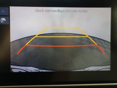 Certified 2023 Hyundai Venue SEL w/ Cargo Package image 16