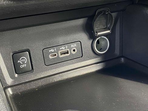 Used 2024 Nissan Sentra SV image 18