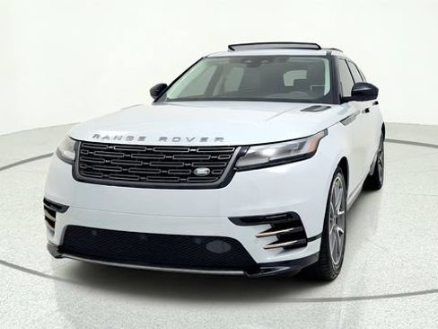 Used 2025 Land Rover Range Rover Velar Dynamic SE AWD/4WD image 3