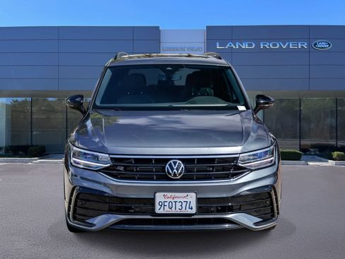 Used 2023 Volkswagen Tiguan SE R-Line image 2