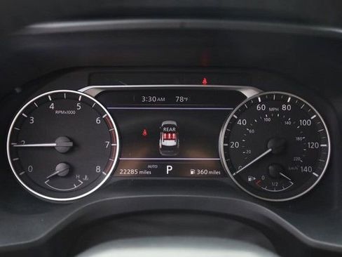 Certified 2025 Nissan Rogue SV AWD/4WD image 10
