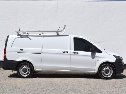 Used 2020 Mercedes-Benz Metris image 9