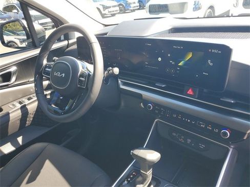 New 2026 Kia Carnival SX Prestige image 8