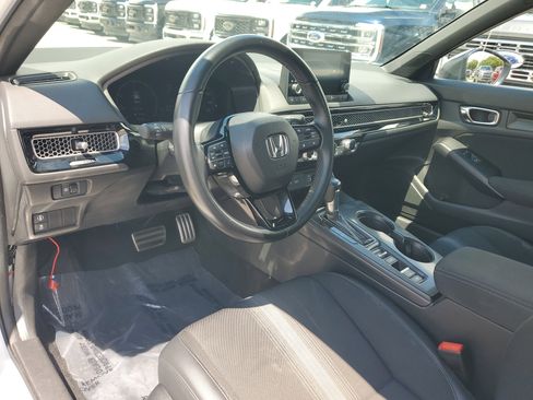 Used 2022 Honda Civic Sport image 9
