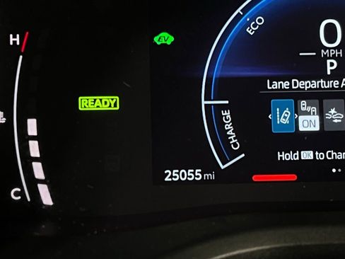 Used 2025 Toyota Camry LE image 15