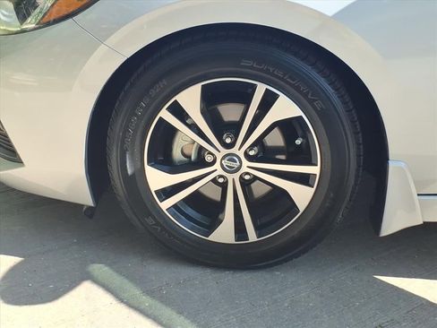 Used 2020 Nissan Sentra SV w/ Electronics Package image 22