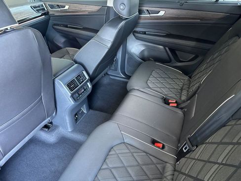 New 2026 Volkswagen Atlas SEL Premium R-Line AWD/4WD image 11