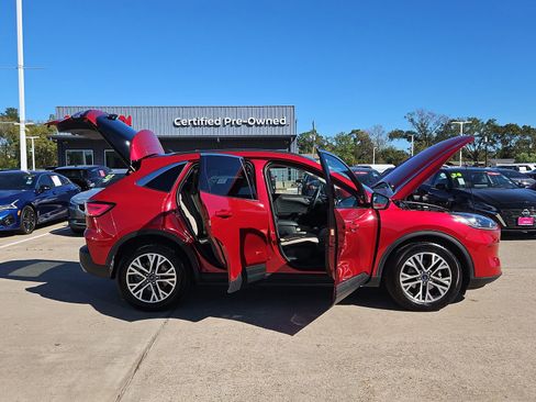 Used 2022 Ford Escape SEL w/ Technology Package image 12