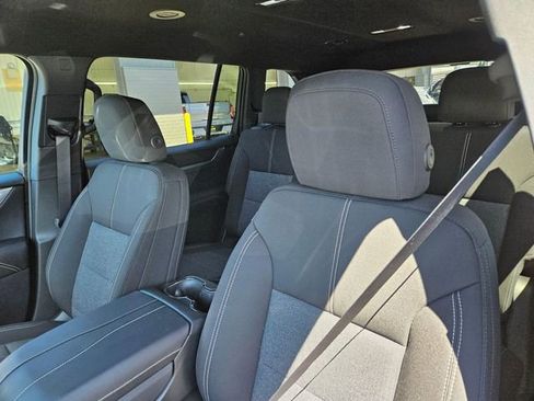 New 2026 GMC Acadia Elevation FWD image 19