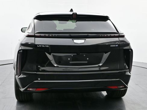 New 2025 Cadillac Lyriq Sport image 4