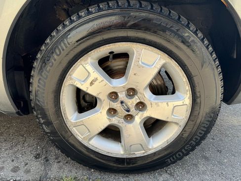 Used 2005 Ford Freestyle SE image 40