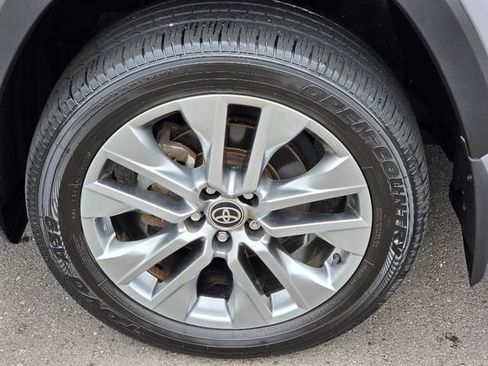 Used 2023 Toyota RAV4 XLE Premium AWD/4WD image 18