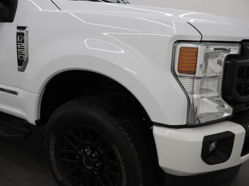 Used 2022 Ford F250 XLT w/ Black Appearance Package AWD/4WD image 22