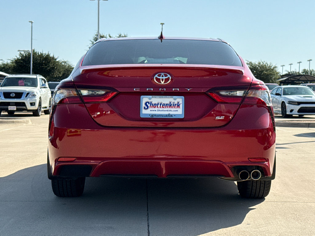 Used 2024 Toyota Camry SE FWD image 7
