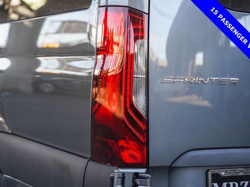 Used 2024 Mercedes-Benz Sprinter 2500 image 14