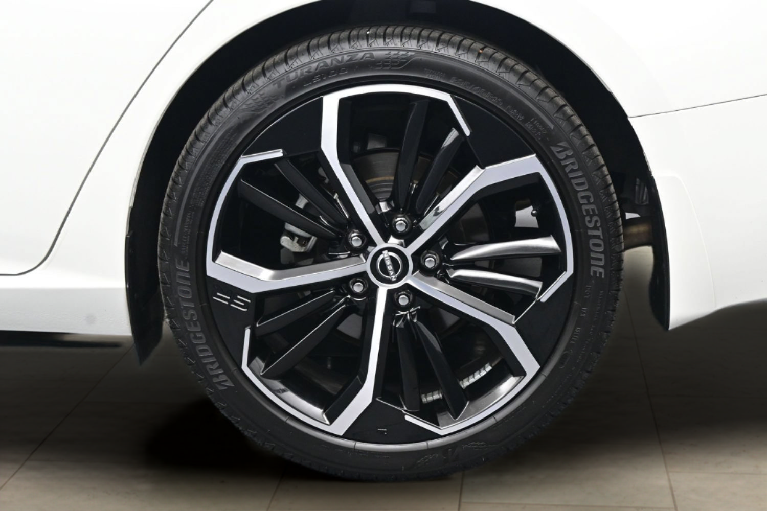 Certified 2025 Nissan Altima 2.5 SR FWD image 19