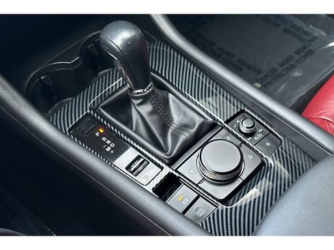 Used 2021 MAZDA MAZDA3 Hatchback w/Premium Plus Pkg image 24