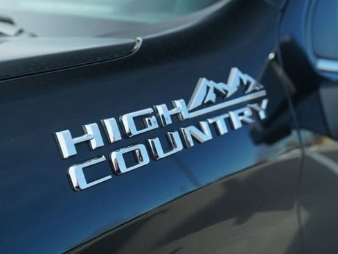Used 2024 Chevrolet Silverado 1500 High Country image 40