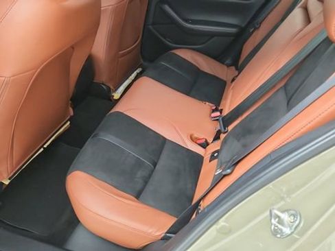 Used 2024 MAZDA MAZDA3 s image 18