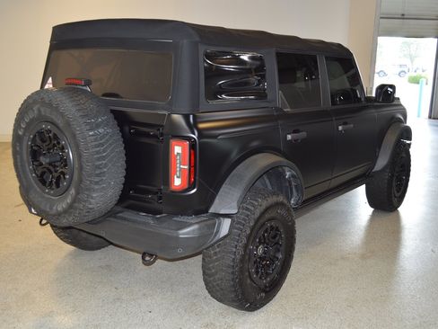 Used 2021 Ford Bronco Badlands AWD/4WD image 3