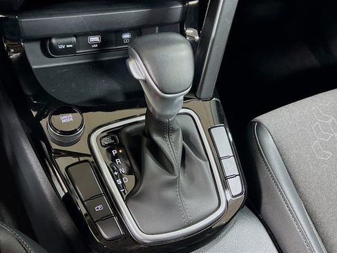 Certified 2025 Kia Seltos S image 17