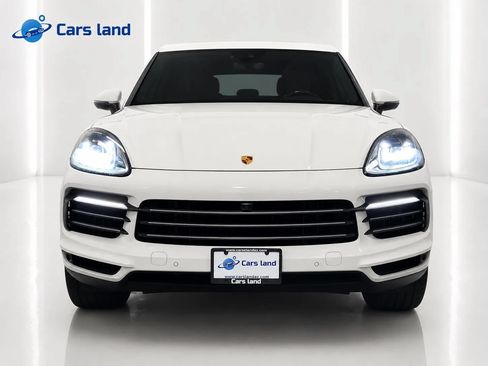 Used 2022 Porsche Cayenne E-Hybrid w/ Premium Package AWD/4WD image 3