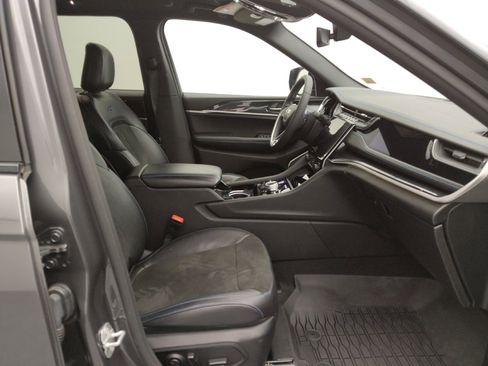 Used 2022 Jeep Grand Cherokee Trailhawk image 21