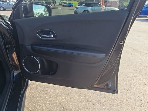 Used 2021 Honda HR-V EX image 32