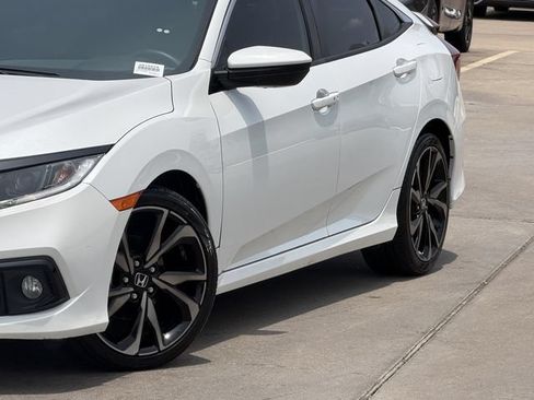 Used 2021 Honda Civic Sport image 3