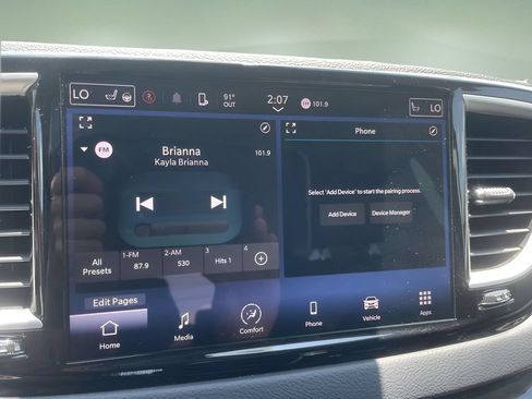 Used 2023 Chrysler Pacifica Touring-L FWD image 25