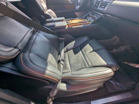 Used 2022 Lincoln Navigator Black Label image 23
