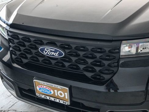 Certified 2025 Ford Maverick XLT w/ XLT Luxury Package FWD image 10