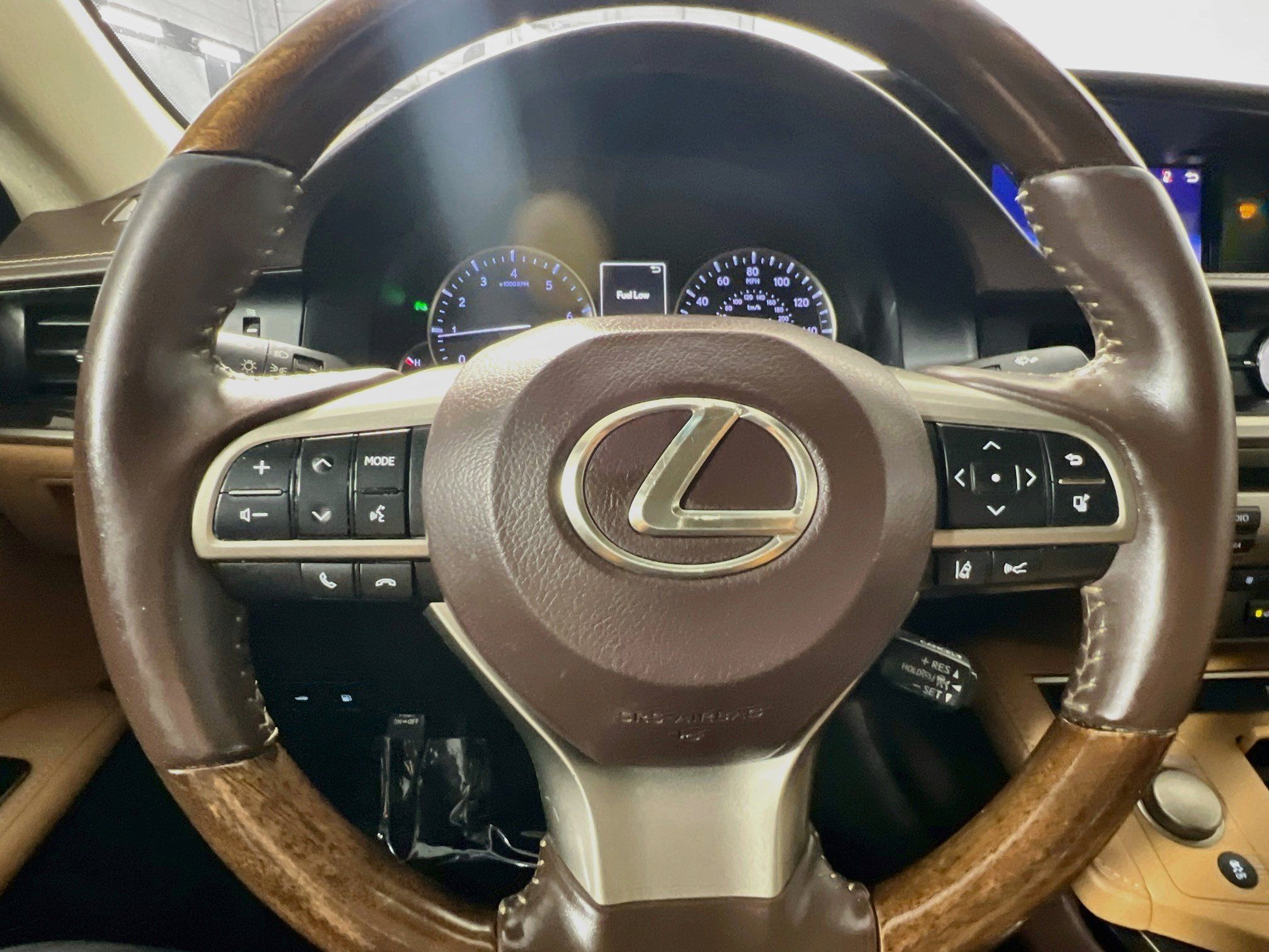Used 2018 Lexus ES 350 w/ Premier Package FWD image 18