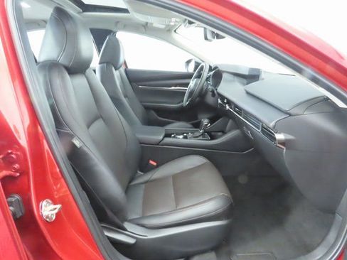 Used 2025 MAZDA MAZDA3 2.5 Turbo Sedan w/Premium Plus image 21