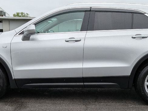 Used 2019 Cadillac XT4 Luxury w/ Cold Weather Package AWD/4WD image 6