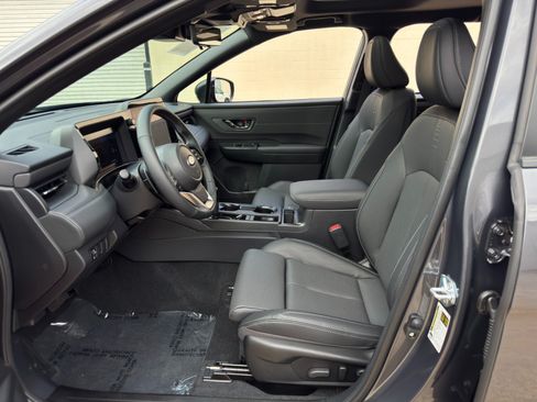 Used 2026 Subaru Outback Touring AWD/4WD image 17