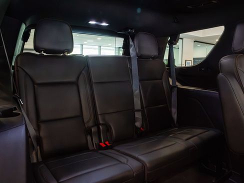 Used 2021 Chevrolet Tahoe High Country w/ Premium Package AWD/4WD image 26