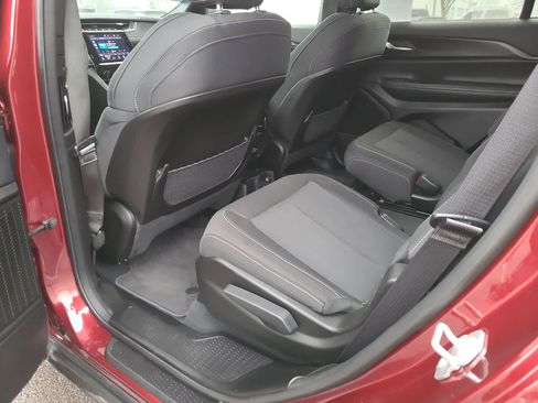 Used 2024 Jeep Grand Cherokee L Laredo w/ Luxury Tech Group I image 20