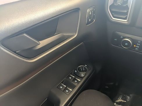 Used 2025 Ford Bronco Sport Outer Banks w/ Outer Banks Tech Package+ AWD/4WD image 28