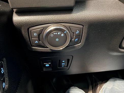 Used 2020 Ford F150 XLT w/ Equipment Group 302A Luxury AWD/4WD image 36