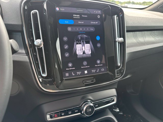 Certified 2023 Volvo C40 Recharge Core AWD/4WD image 20