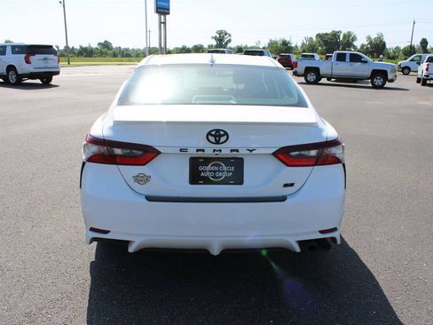 Used 2024 Toyota Camry SE FWD image 8