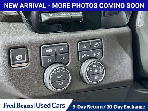 Used 2024 Chevrolet Silverado 1500 High Country w/ High Country Premium Package AWD/4WD image 15