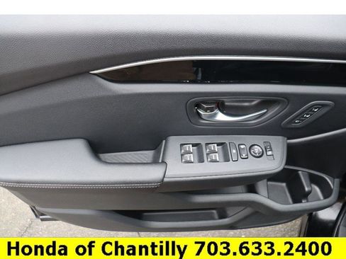 Certified 2025 Honda Pilot EX-L image 20