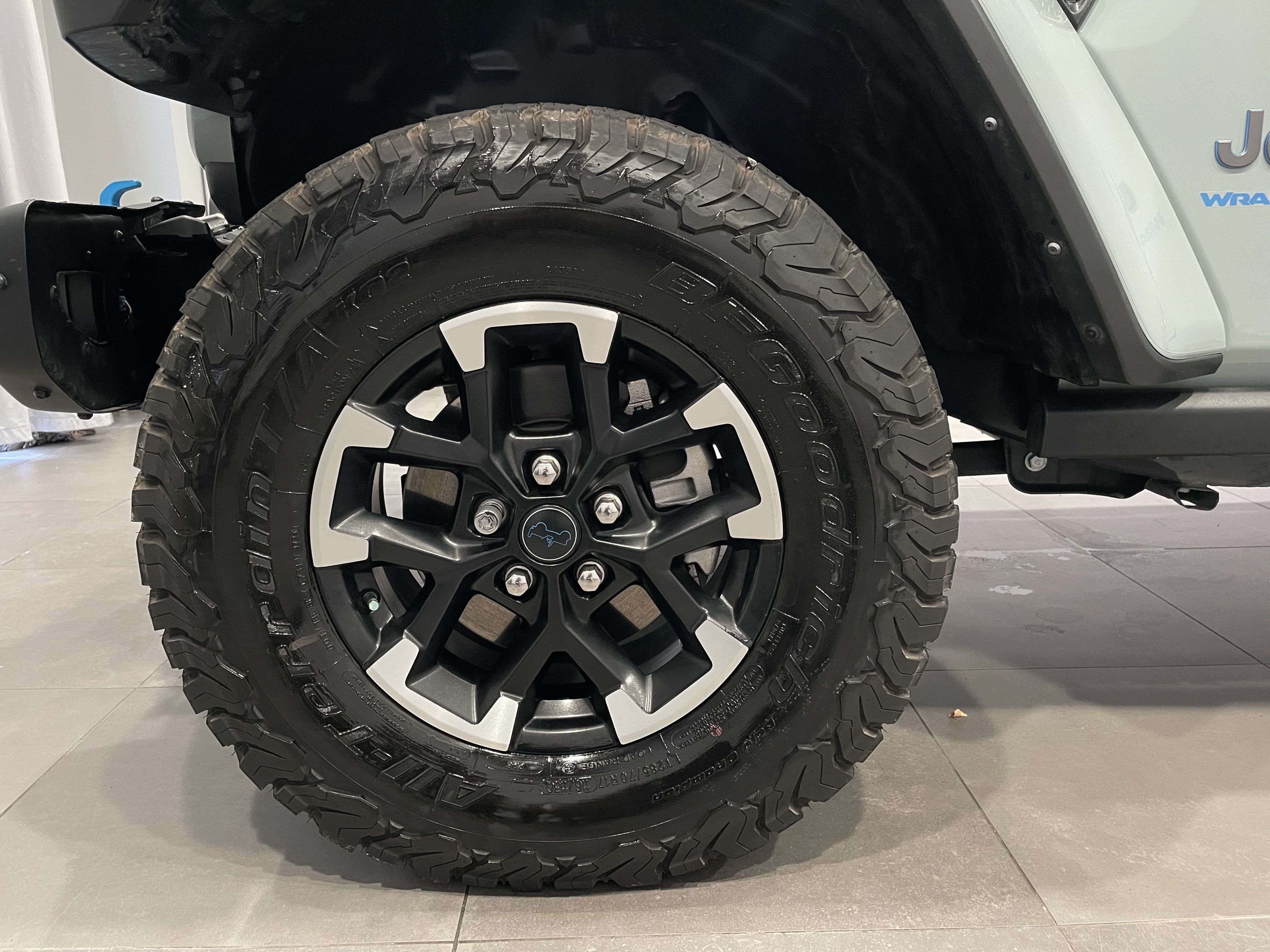 Used 2024 Jeep Wrangler Unlimited Rubicon 4xe AWD/4WD image 7