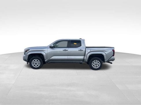 Used 2024 Toyota Tacoma SR5 image 2